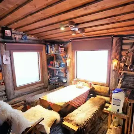 Modest Alpstuga *
